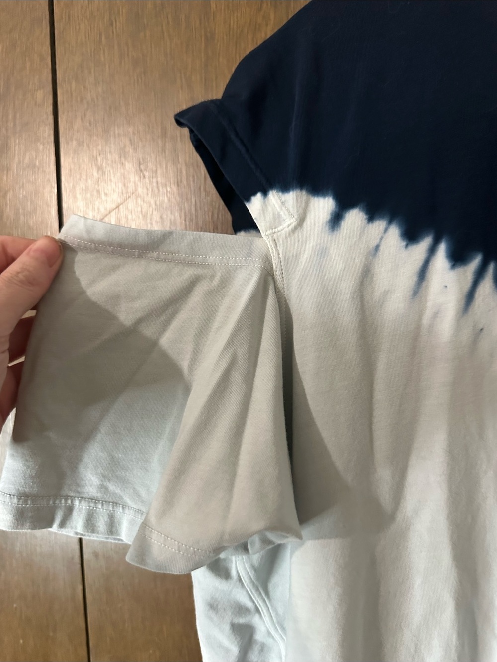 Lululemon LA All Yours Cut-Out Cold Shoulder Diagonal Navy Tie Dye Tee Sz 12 - Picture 4 of 9